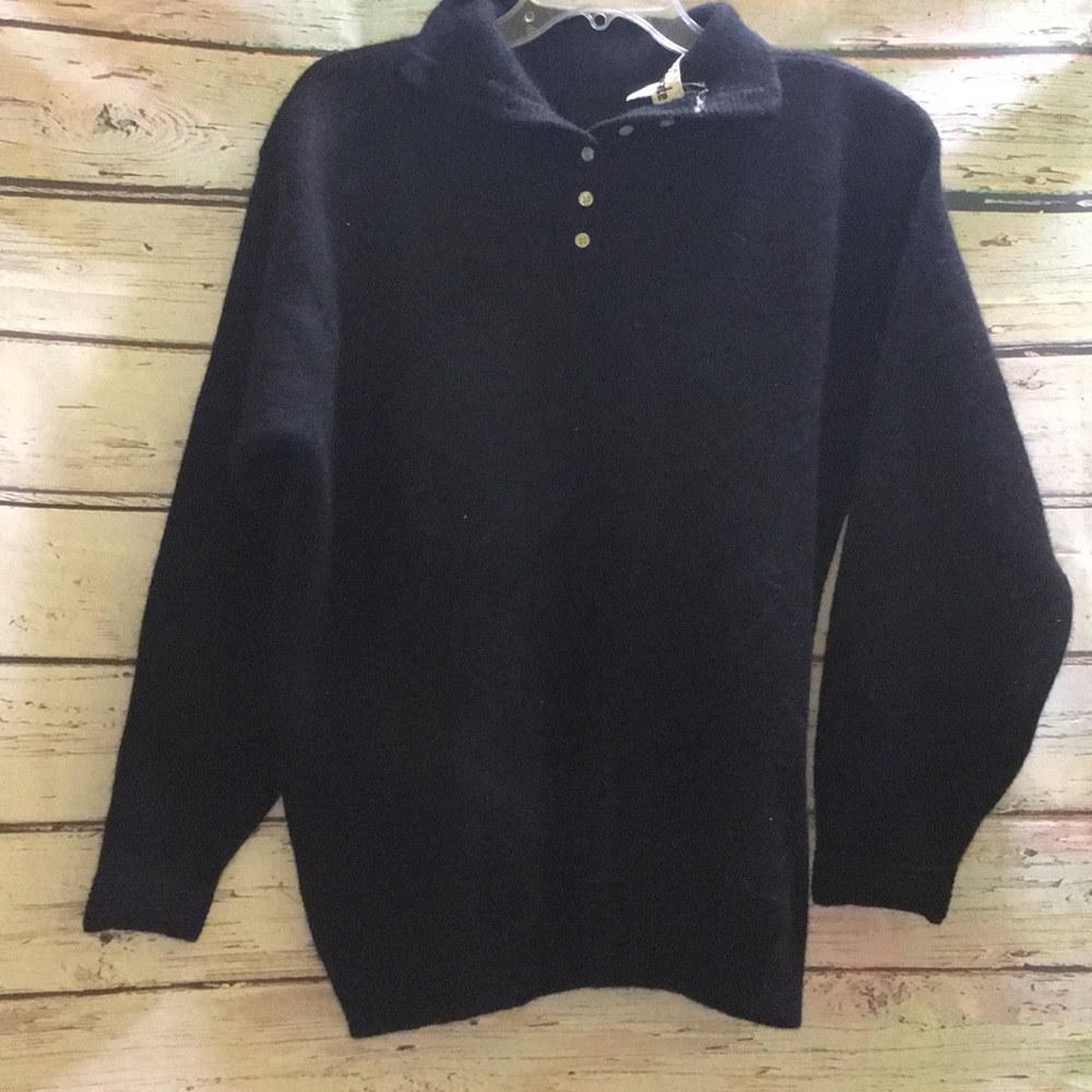 VINTAGE Black Sweater with Shoulder Pads